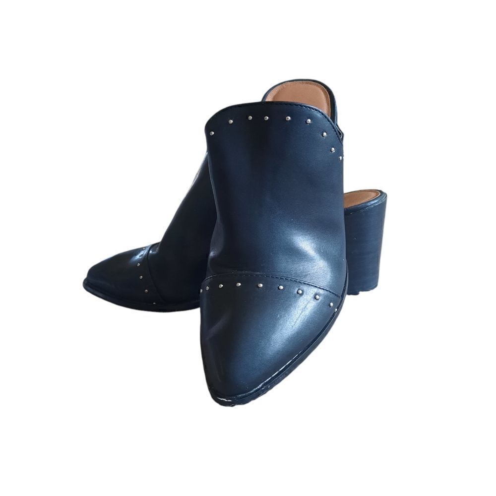 Report Tre Black Studded Mules